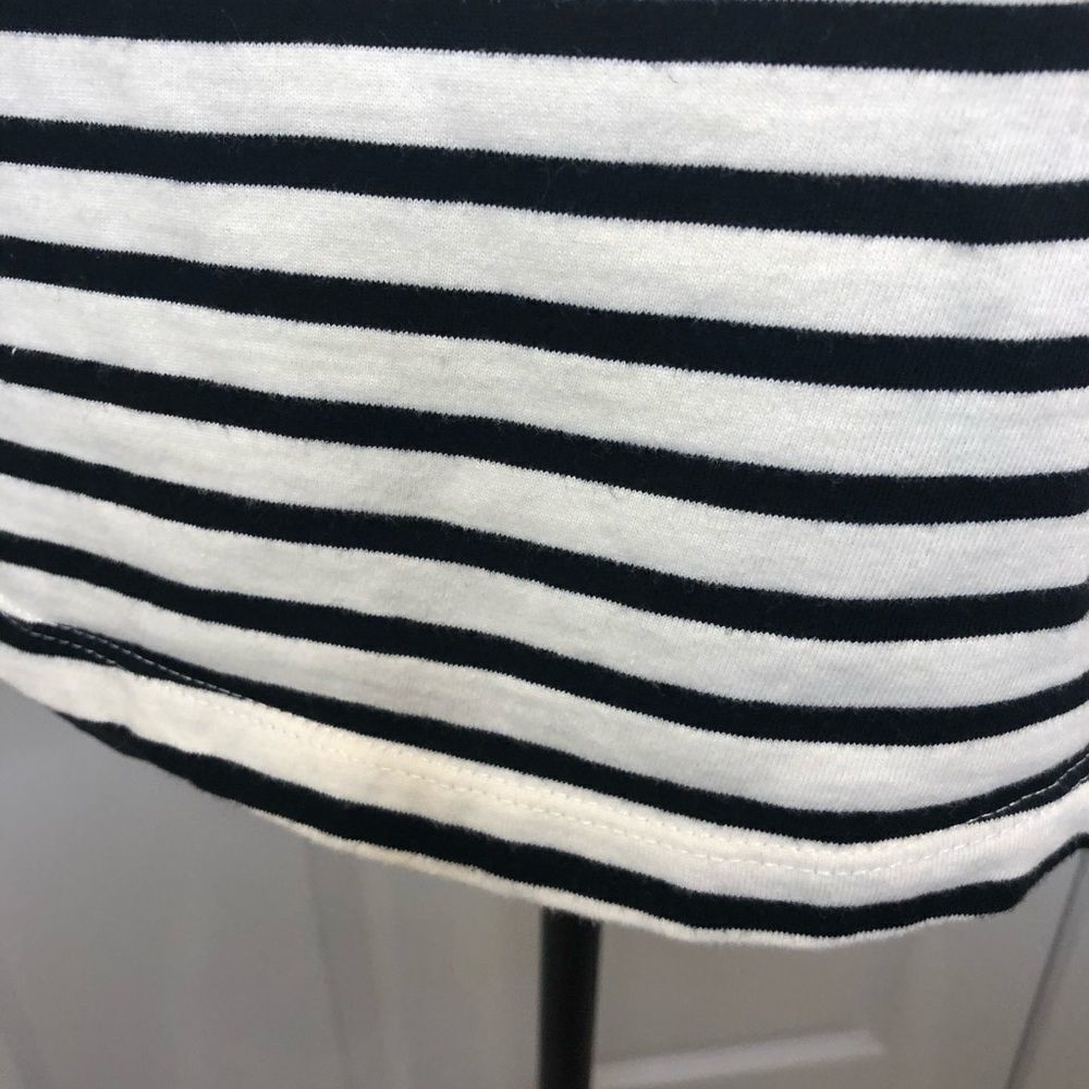 Izod black & white striped long sleeve top xsmall - Picture 3 of 8